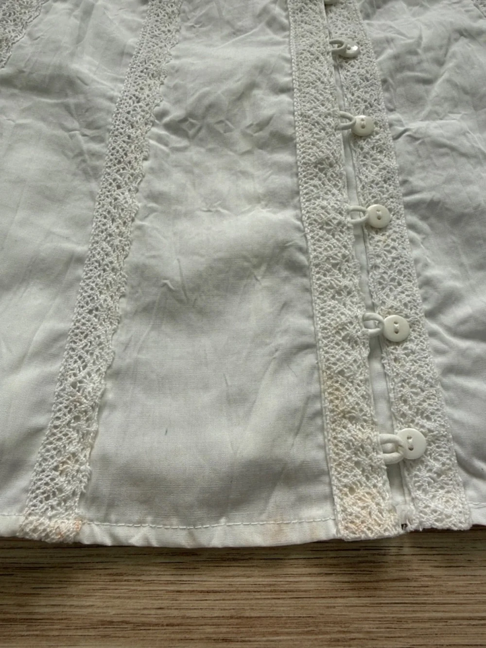 Vintage 80s 90s Cottagecore Milkmaid Coquette White Lace-Trim Button Up Blouse - Picture 7 of 15